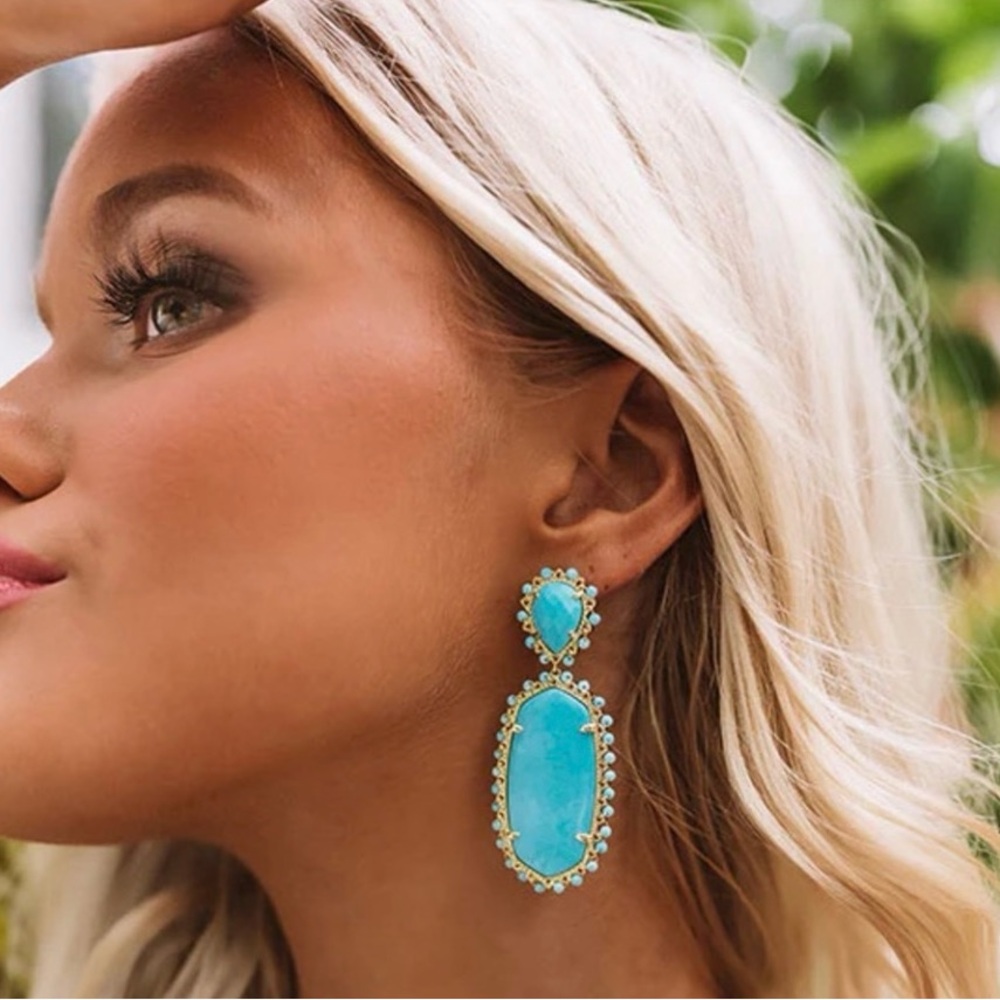 Kendra Scott Parsons statement earrings. Absolutely beautiful earrings.